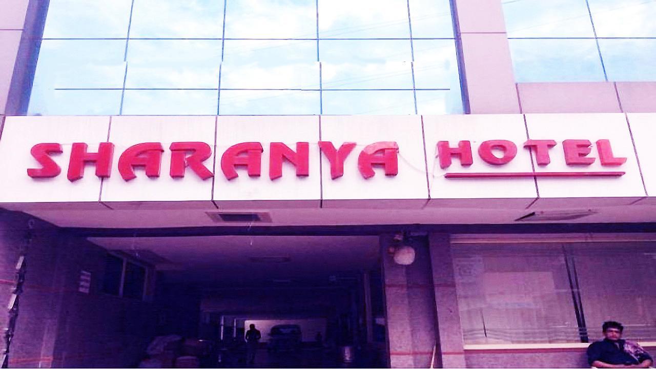 Sharanya Hotel Warangal Exterior foto